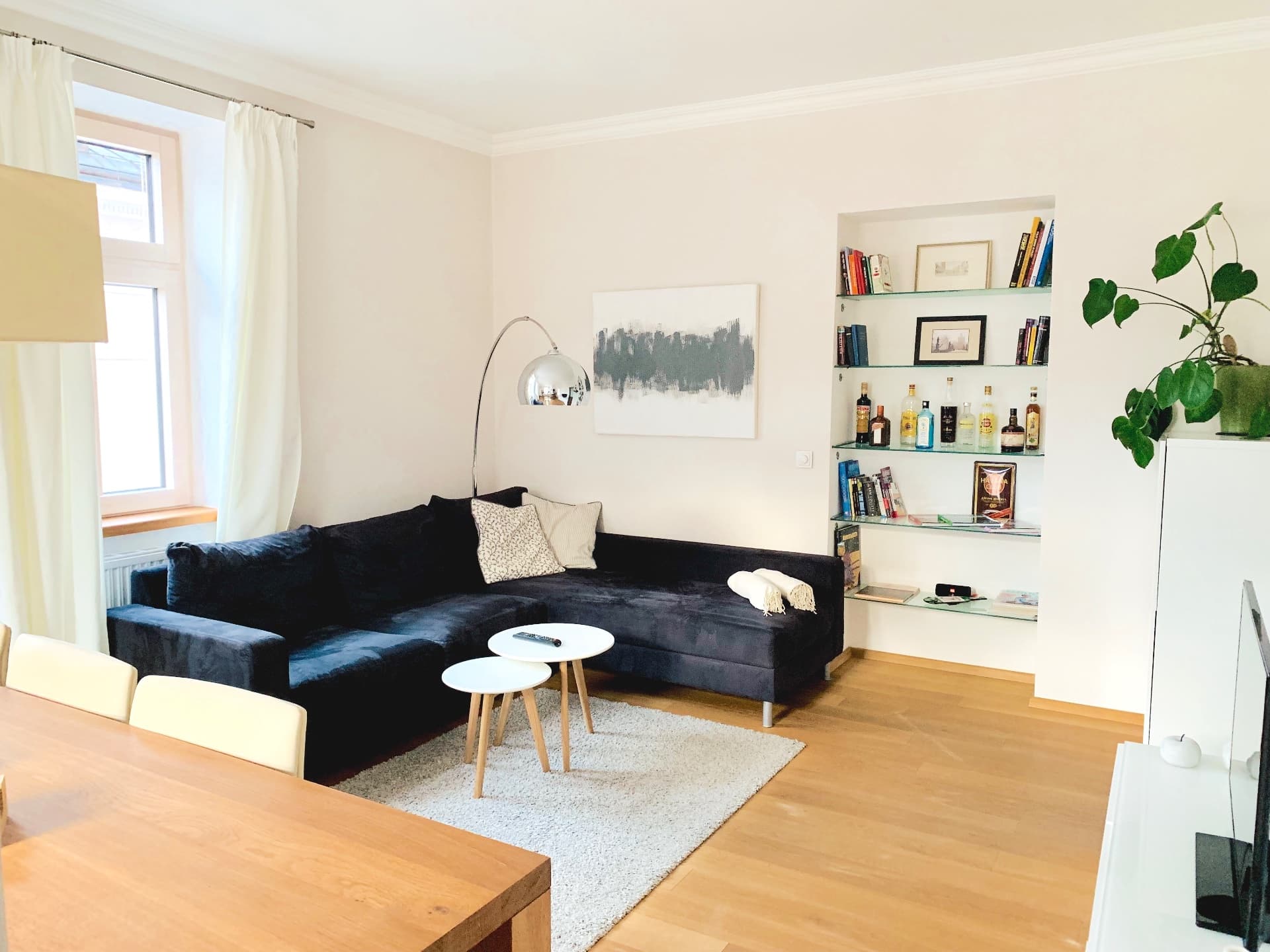 Charmante 2-Zimmer-Altbauwohnung mit Balkon in begehrter Salzburger Innenstadtlage
